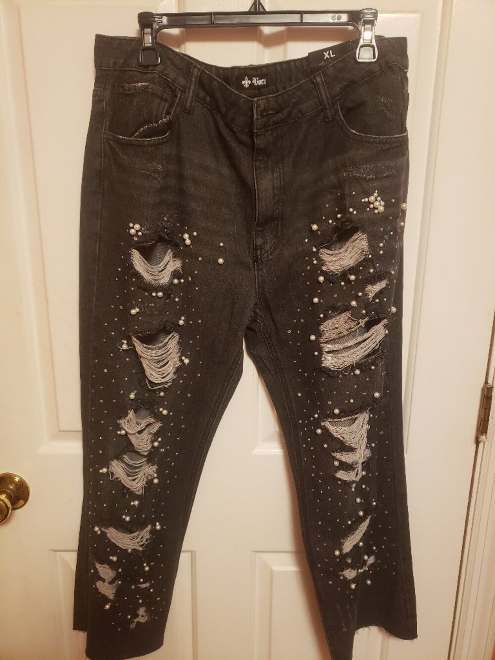 Vocal distressed Jeans.
